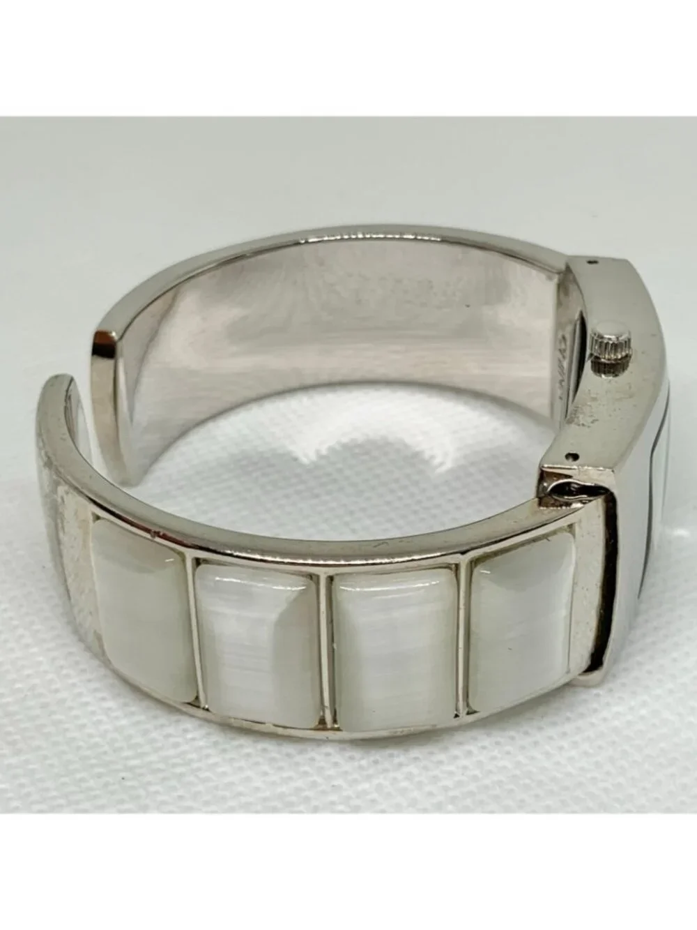 Women’s silver tone cuff bracelet watch quartz 21mm mop dial crystals 6” running